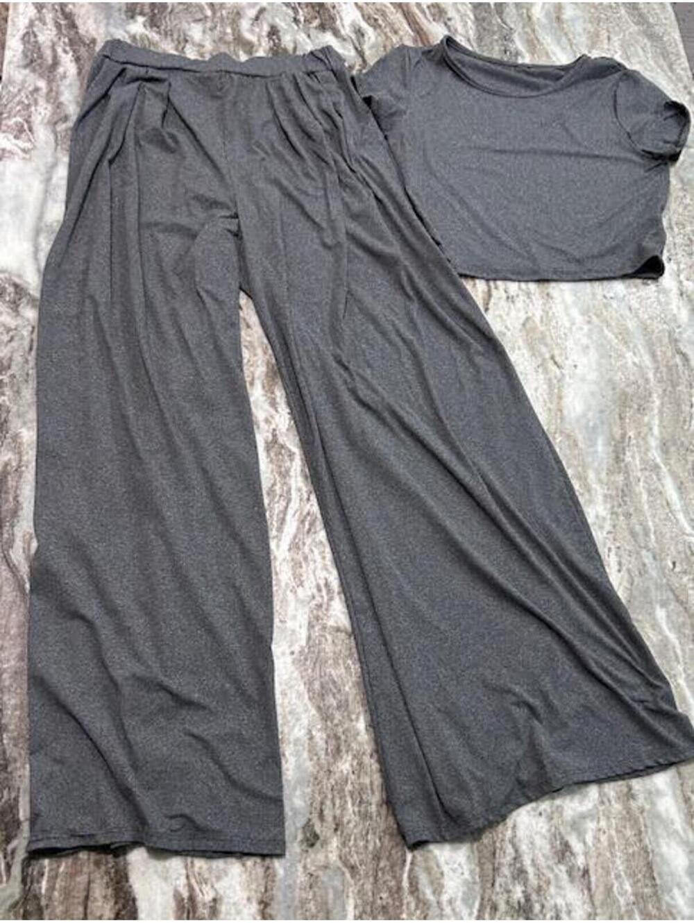 🩶 YMI Grey Cropped Wide Leg Loungewear Set — Size Small - Picture 7 of 7